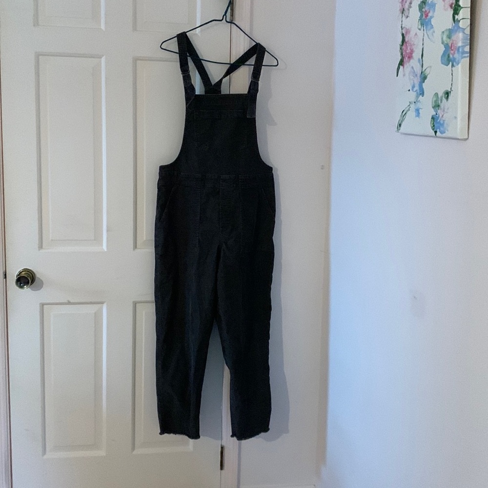 Super cute brown corduroy bib overalls Aerie M